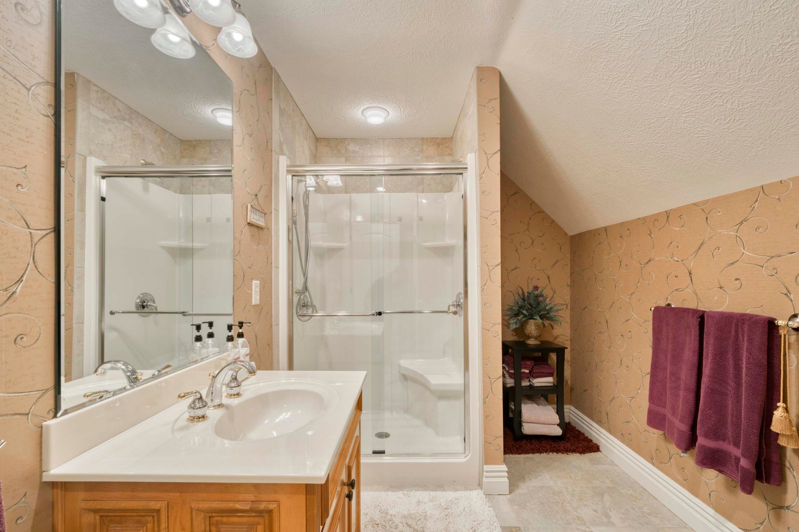 Ridgewood72 at 2907 S Ridgewood Lane, Springfield, MO 65809