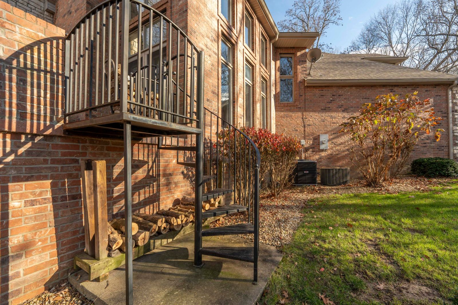 Ridgewood115 at 2907 S Ridgewood Lane, Springfield, MO 65809