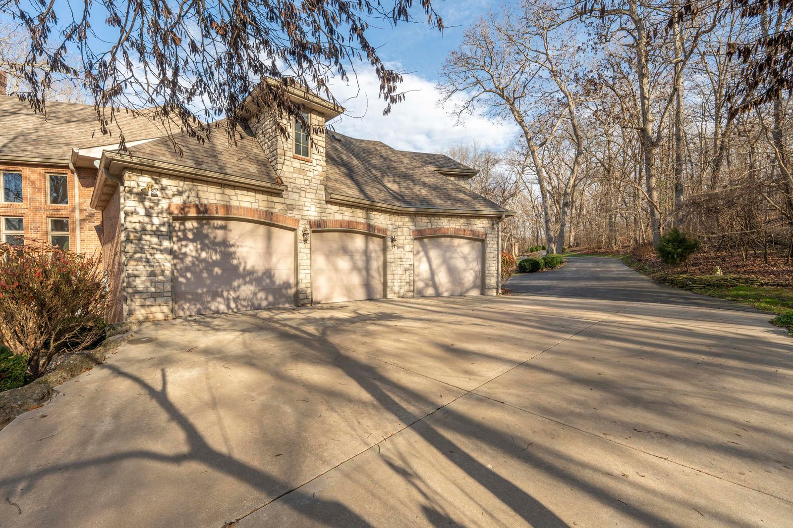 Ridgewood108 at 2907 S Ridgewood Lane, Springfield, MO 65809