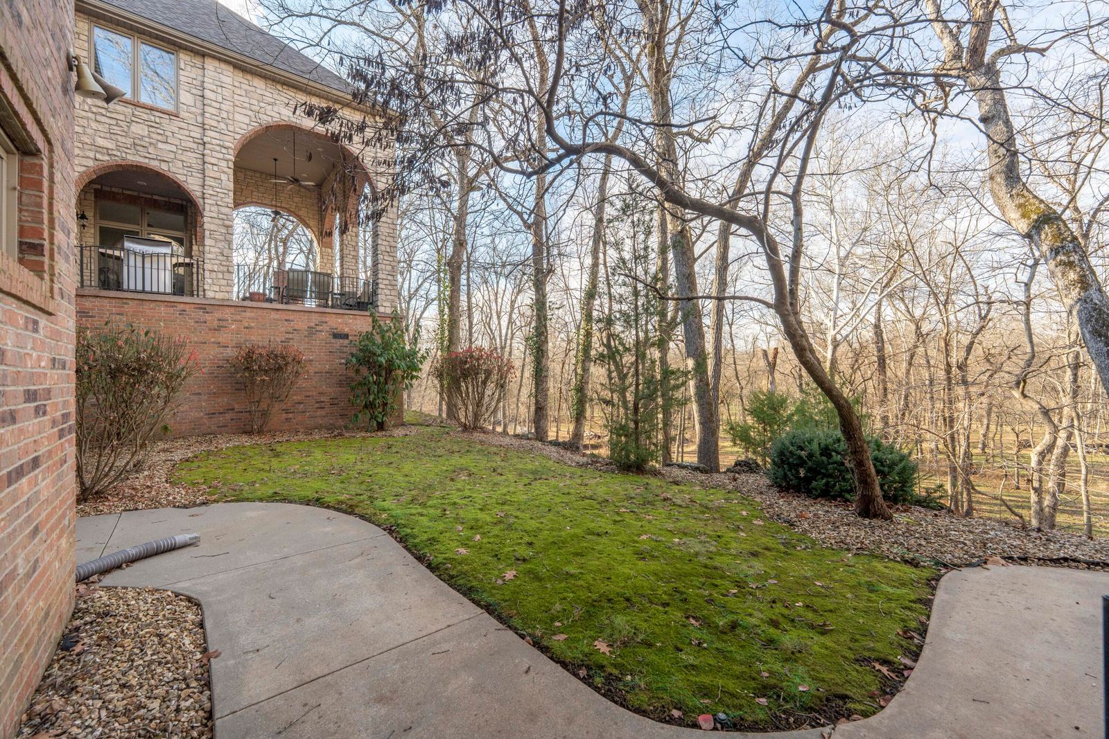 Ridgewood126 at 2907 S Ridgewood Lane, Springfield, MO 65809