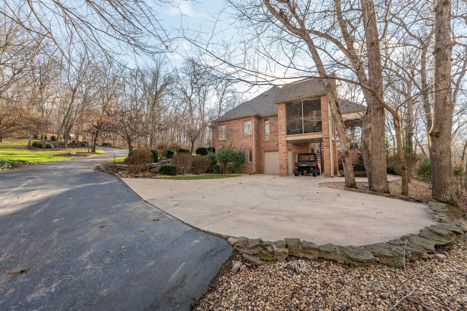 Ridgewood122 at 2907 S Ridgewood Lane, Springfield, MO 65809