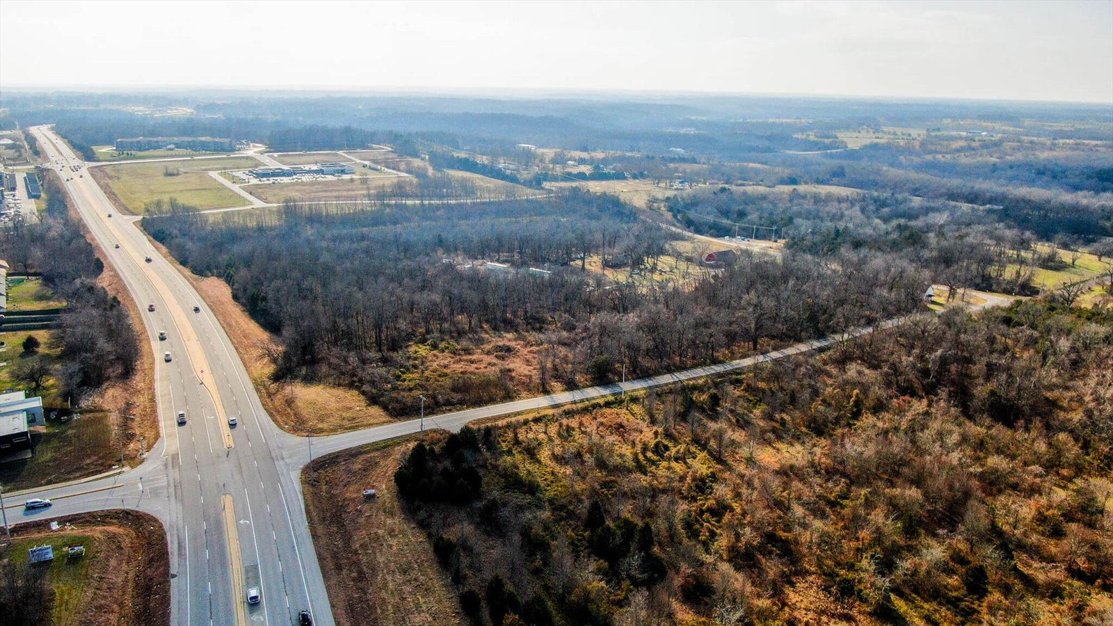 2-org_8e3cc7c469218b7e_1766517800000-HDR at 3940 S Farm Road 123, Springfield, MO 65807