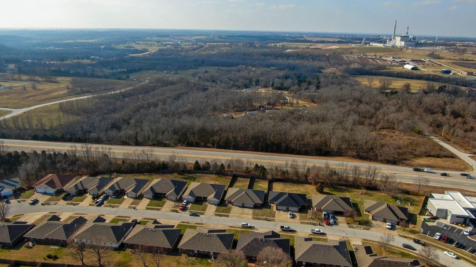 1-org_06c8bc56d9311b32_1766517856000-HDR at 3940 S Farm Road 123, Springfield, MO 65807