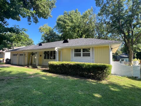 Front of 1262 E Downing Street, Springfield, MO 65804