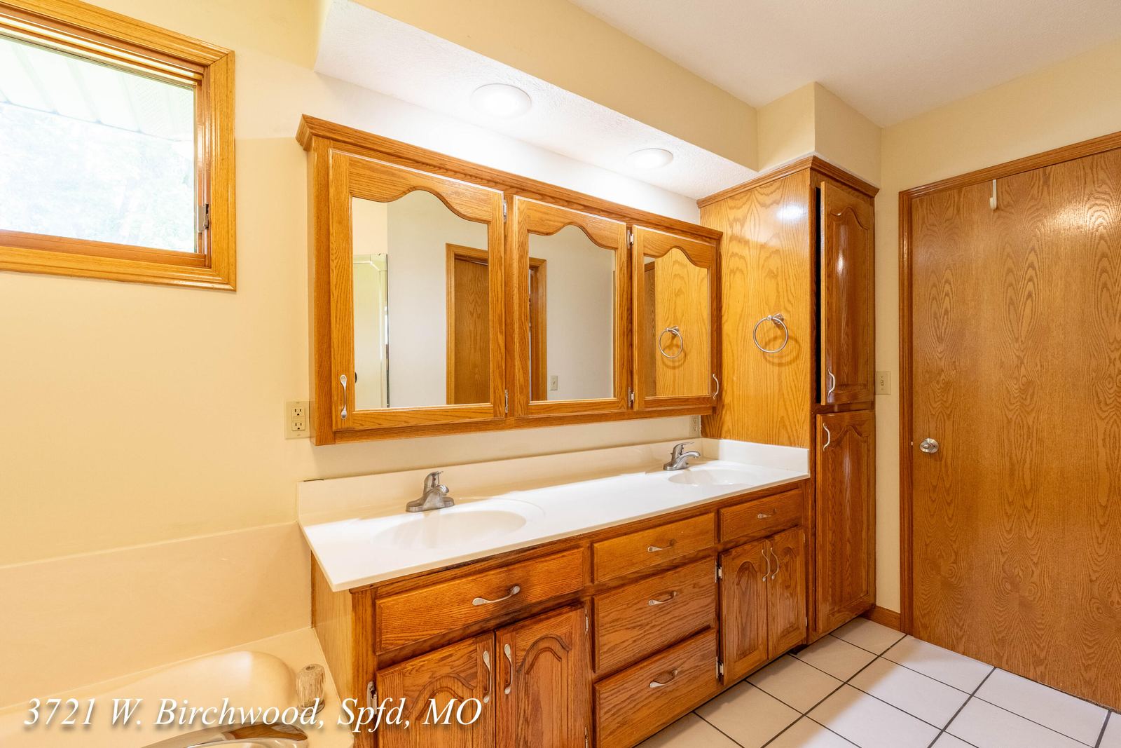 3721 W. Birchwood, Spfd, MO-37 at 3721 W Birchwood Court, Springfield, MO 65807