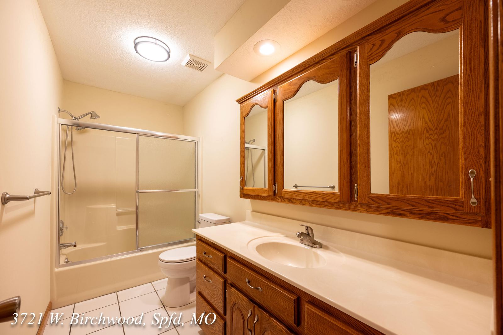 3721 W. Birchwood, Spfd, MO-46 at 3721 W Birchwood Court, Springfield, MO 65807