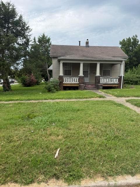 Front of 1703 N Washington Avenue, Springfield, MO 65803