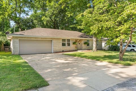 Front of 2648 E Grand Street, Springfield, MO 65804