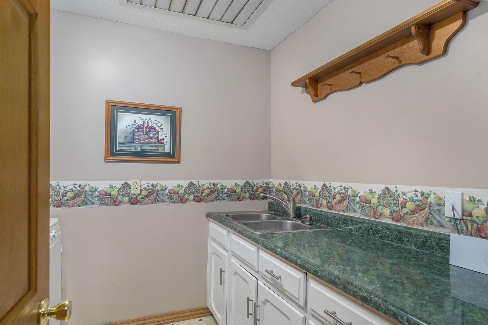 264 W Farm Rd 82-11 at 264 W Farm Road 82, Springfield, MO 65803
