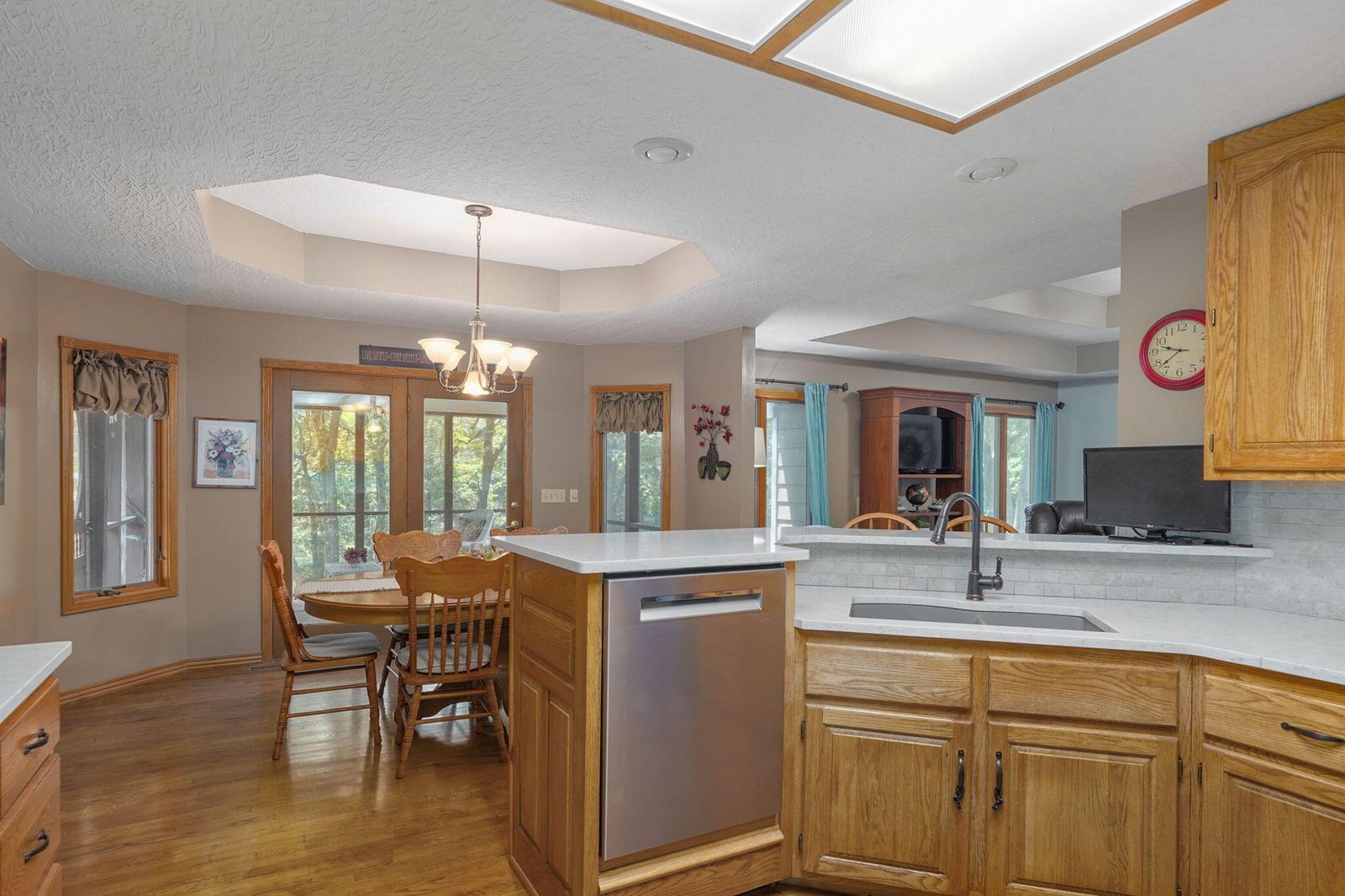 264 W Farm Rd 82-8 at 264 W Farm Road 82, Springfield, MO 65803