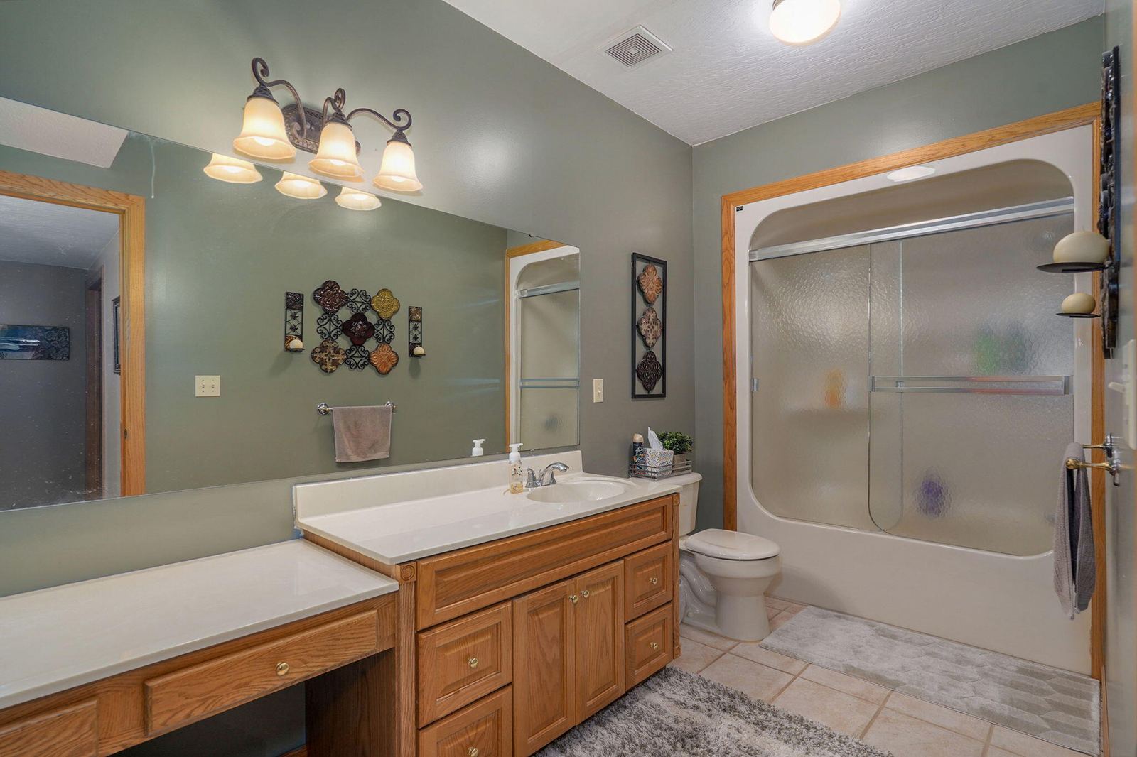 264 W Farm Rd 82-34 at 264 W Farm Road 82, Springfield, MO 65803