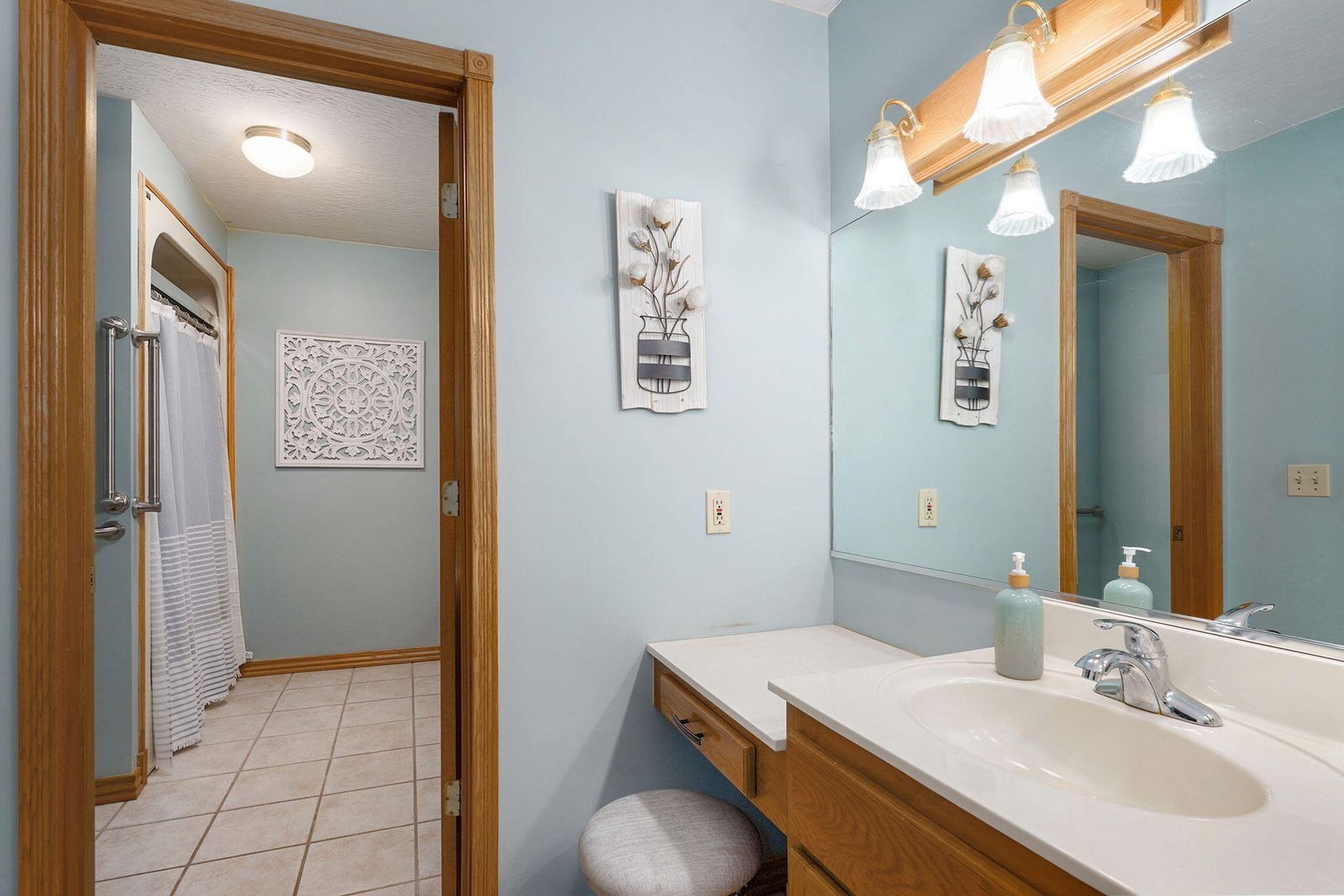 264 W Farm Rd 82-16 at 264 W Farm Road 82, Springfield, MO 65803