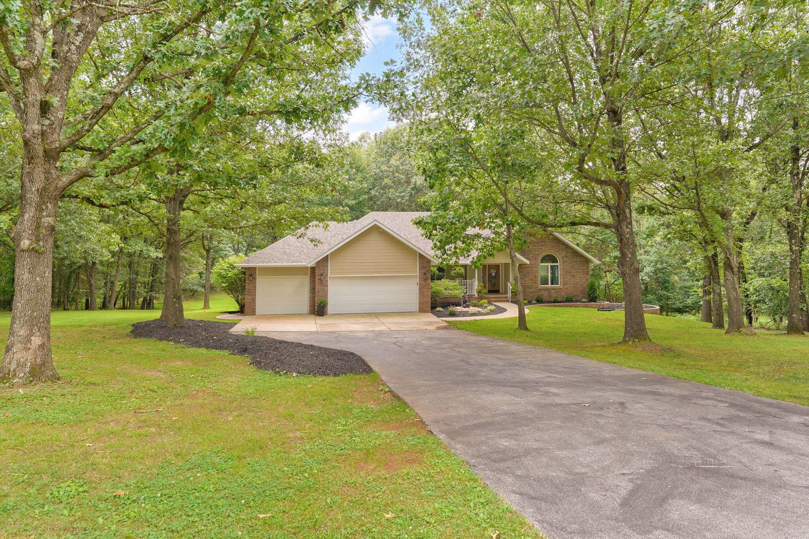 264 W Farm Rd 82-57 at 264 W Farm Road 82, Springfield, MO 65803