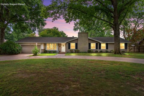 Front of 2266 S Meadowview Avenue, Springfield, MO 65804