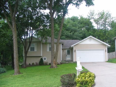 Front of 3737 S Oak Avenue, Springfield, MO 65804
