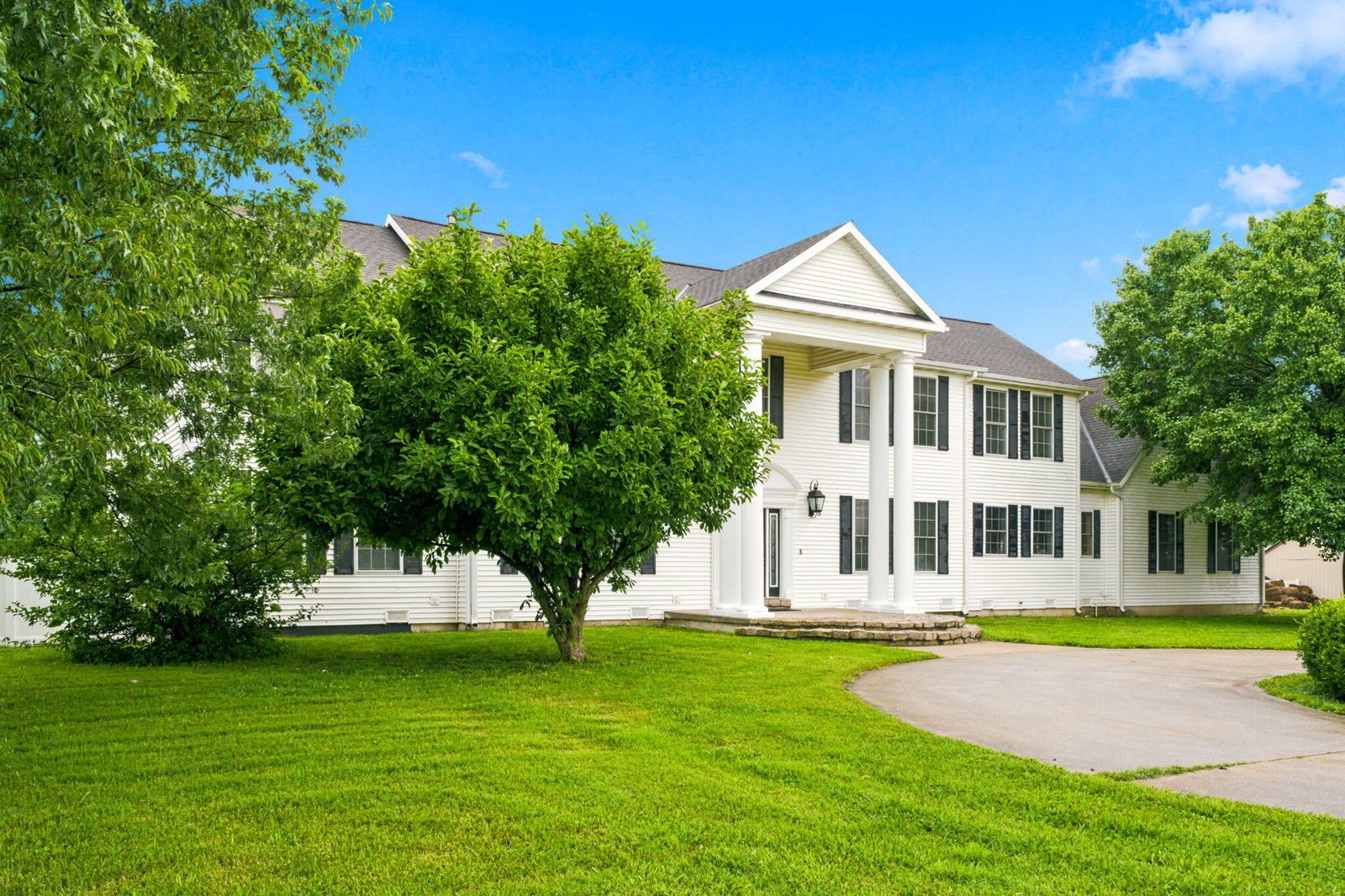 10-web-or-mls-DSC04570 at 1132 N Farm Road 185, Springfield, MO 65802