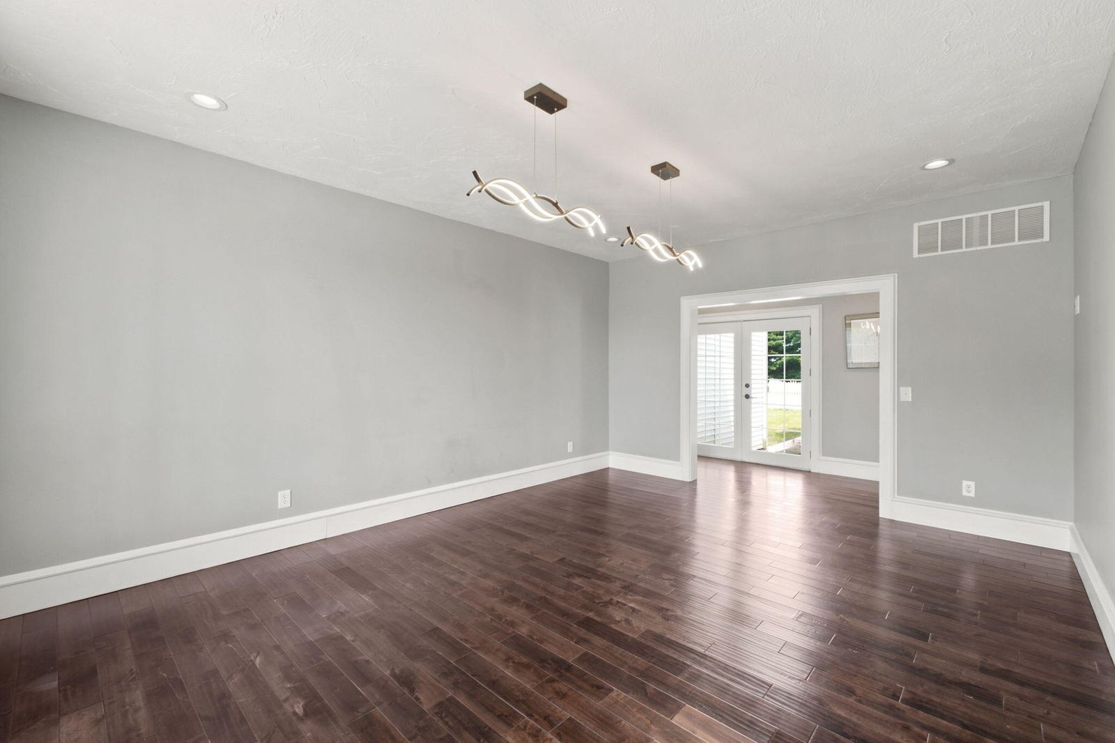 29-web-or-mls-DSC04752 at 1132 N Farm Road 185, Springfield, MO 65802