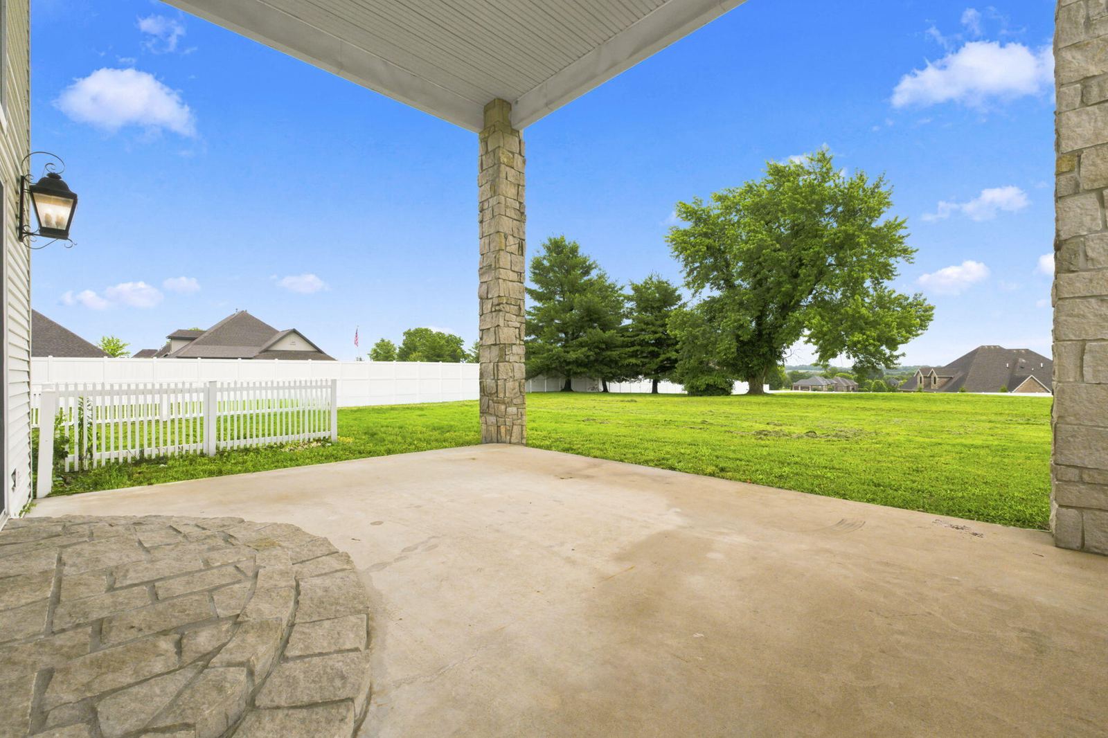 57-web-or-mls-DSC04899 at 1132 N Farm Road 185, Springfield, MO 65802