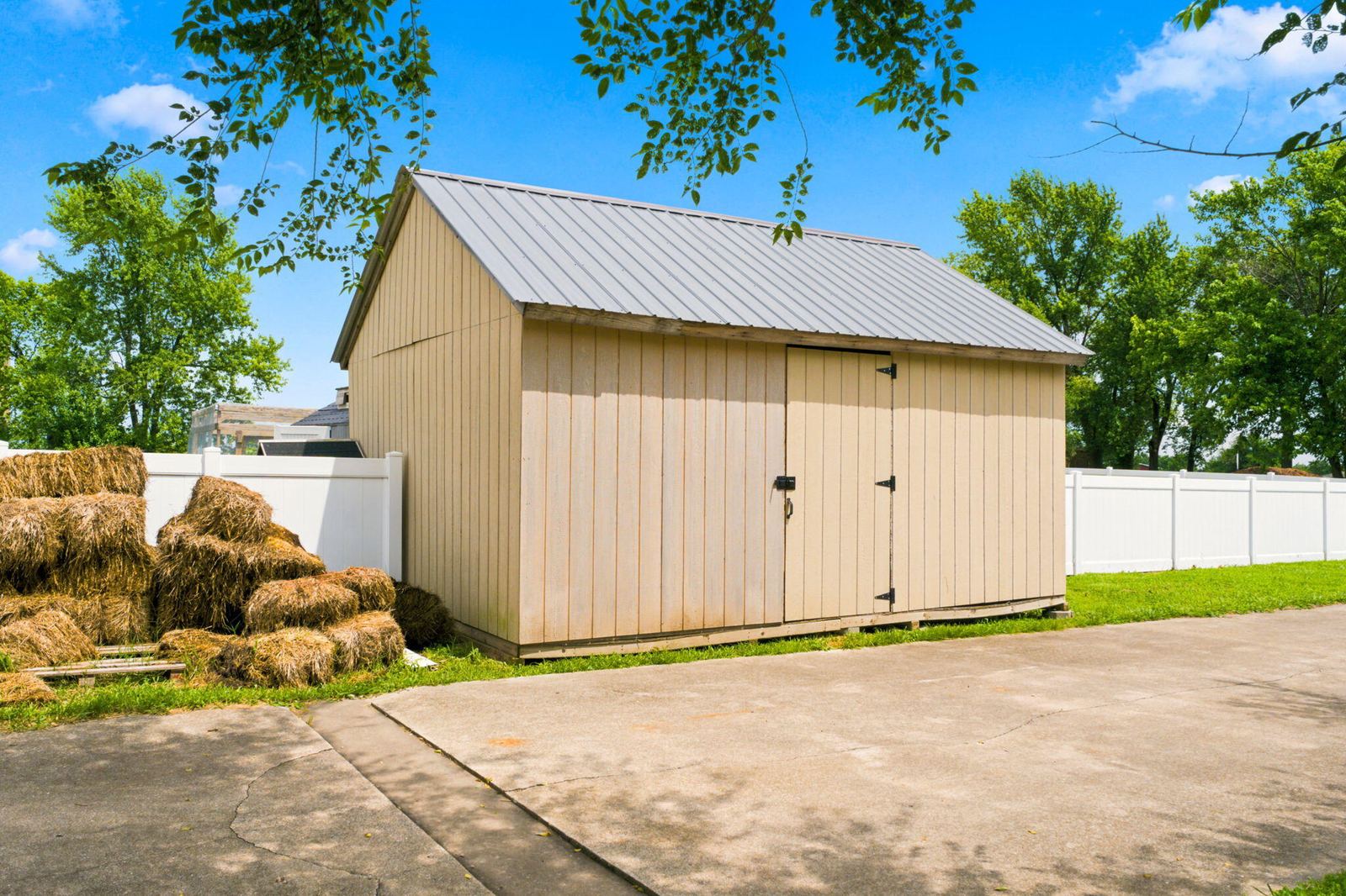 51-web-or-mls-DSC04882 at 1132 N Farm Road 185, Springfield, MO 65802