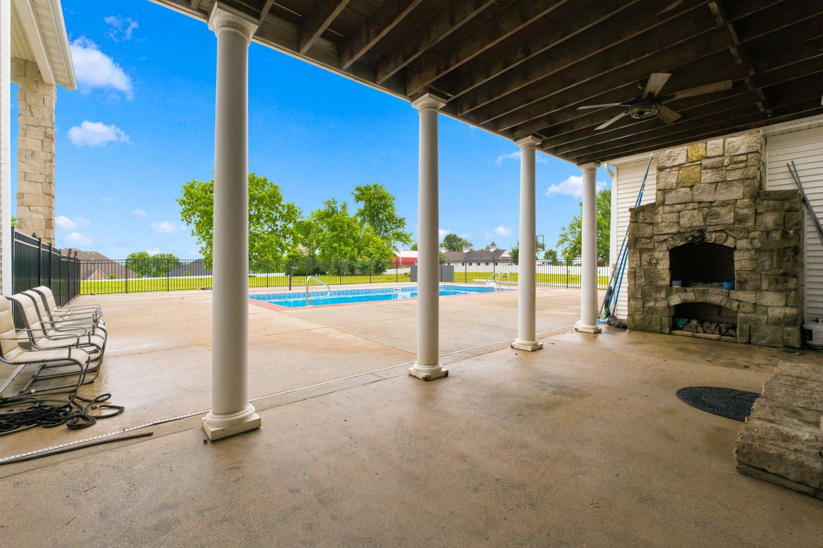 52-web-or-mls-DSC04894 at 1132 N Farm Road 185, Springfield, MO 65802