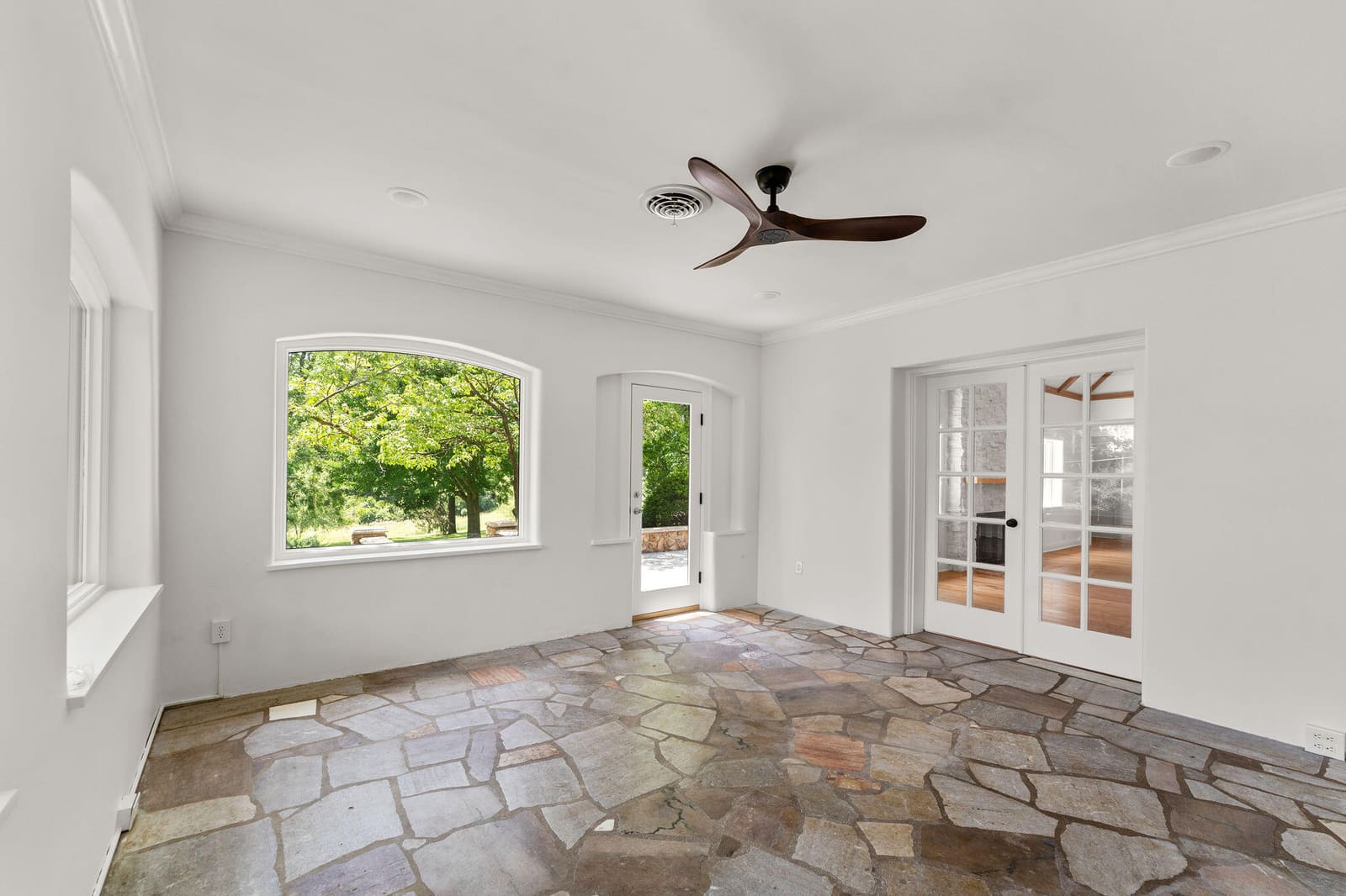 2244Edgewater-5 at 2244 S Edgewater Drive, Springfield, MO 65804