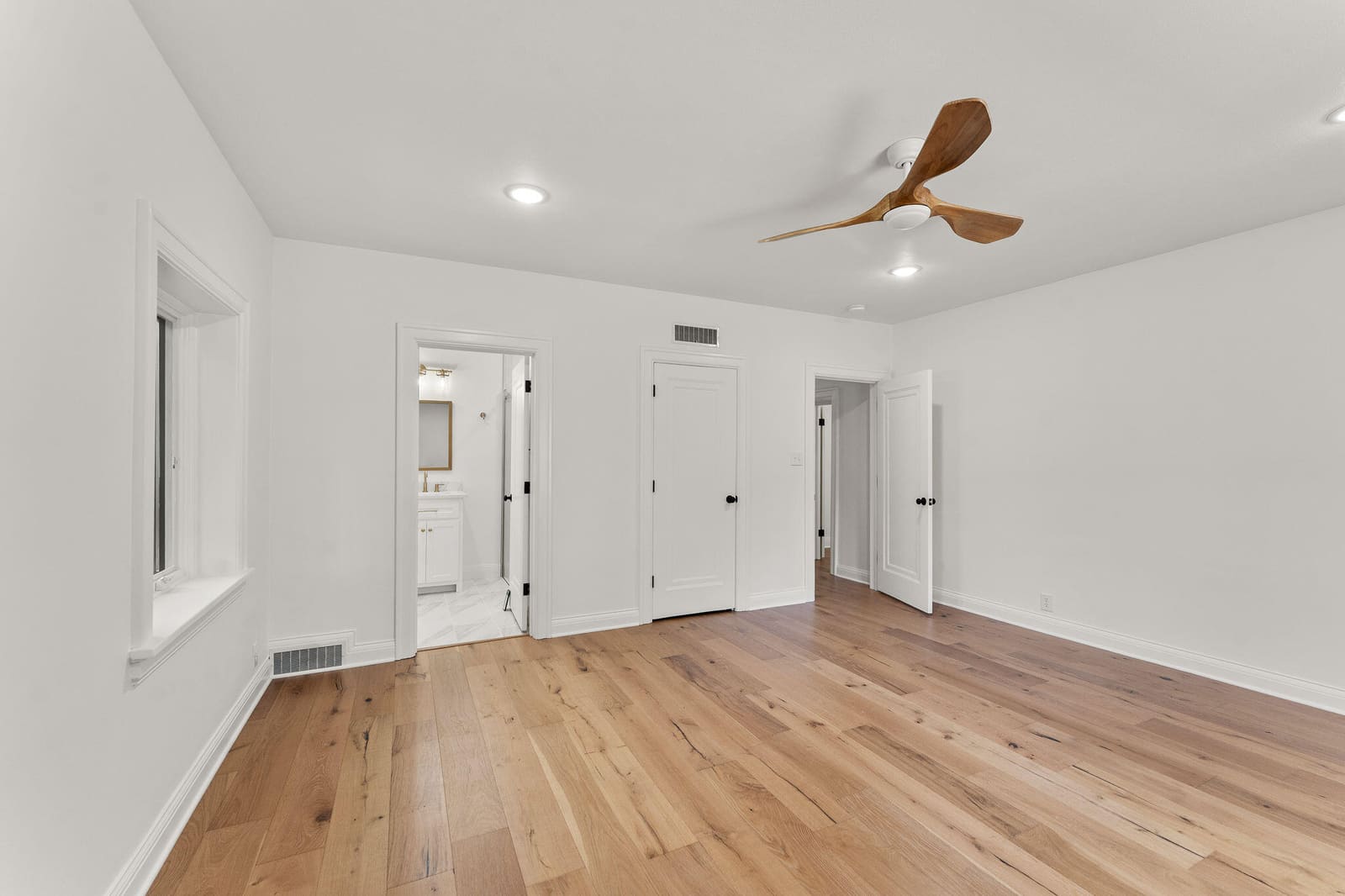 2244Edgewater-26 at 2244 S Edgewater Drive, Springfield, MO 65804