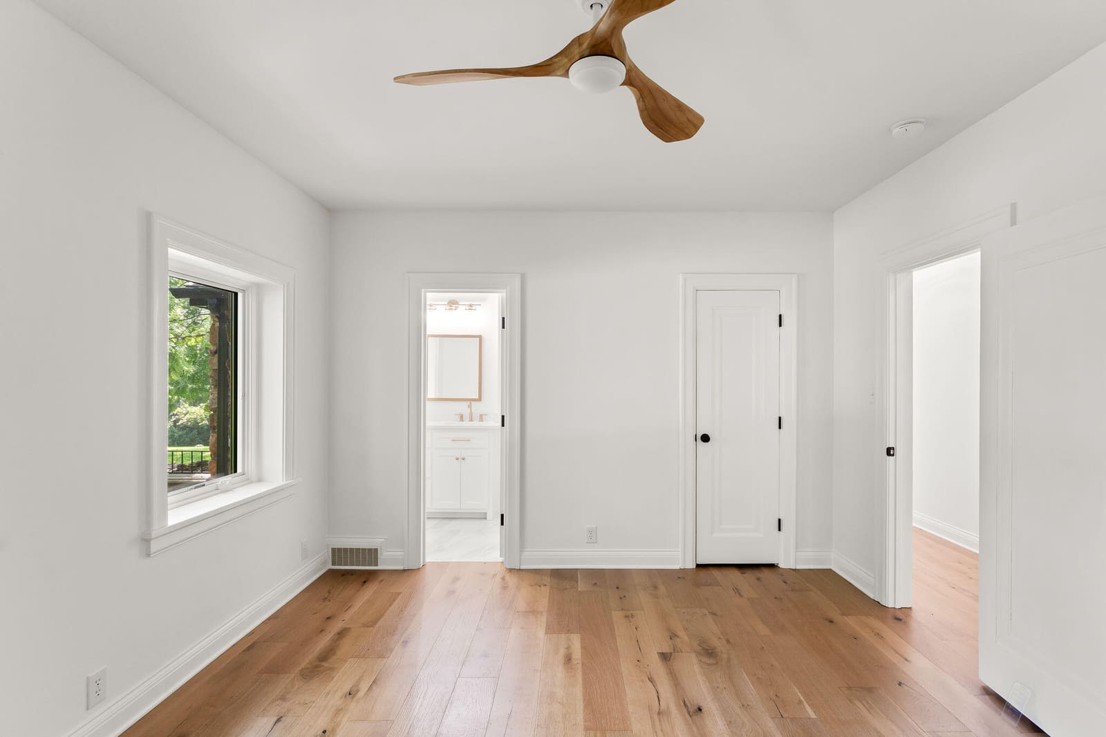 2244Edgewater-30 at 2244 S Edgewater Drive, Springfield, MO 65804