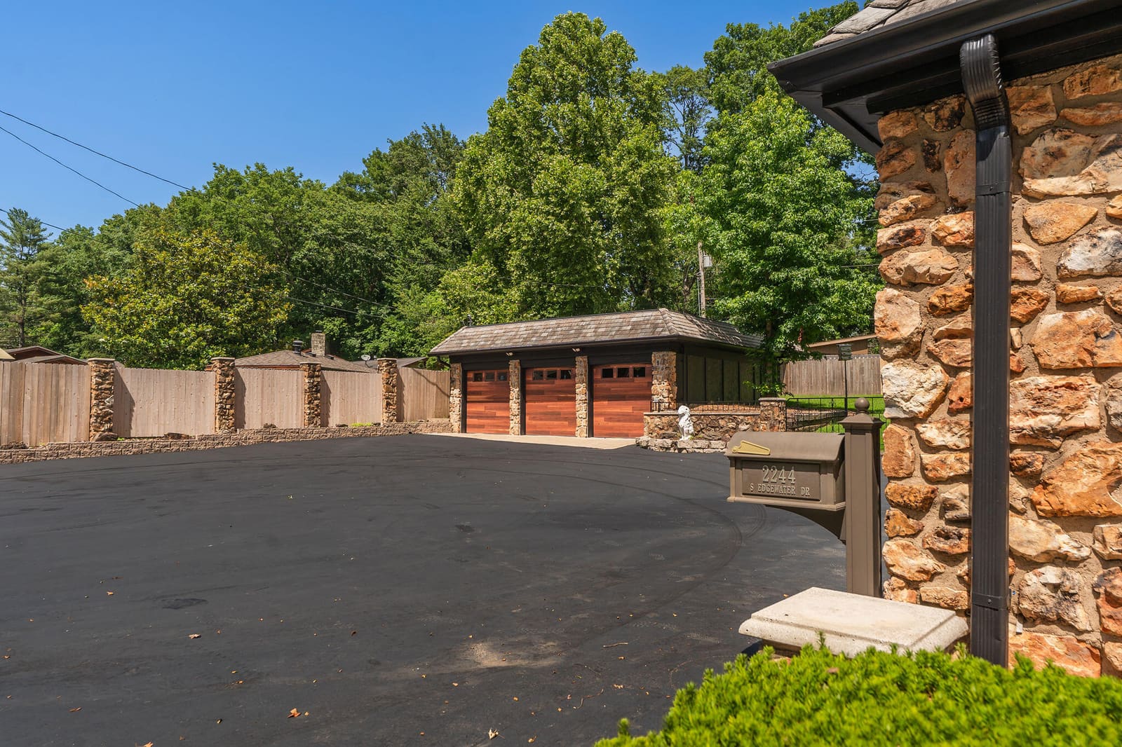 2244Edgewater-66 at 2244 S Edgewater Drive, Springfield, MO 65804