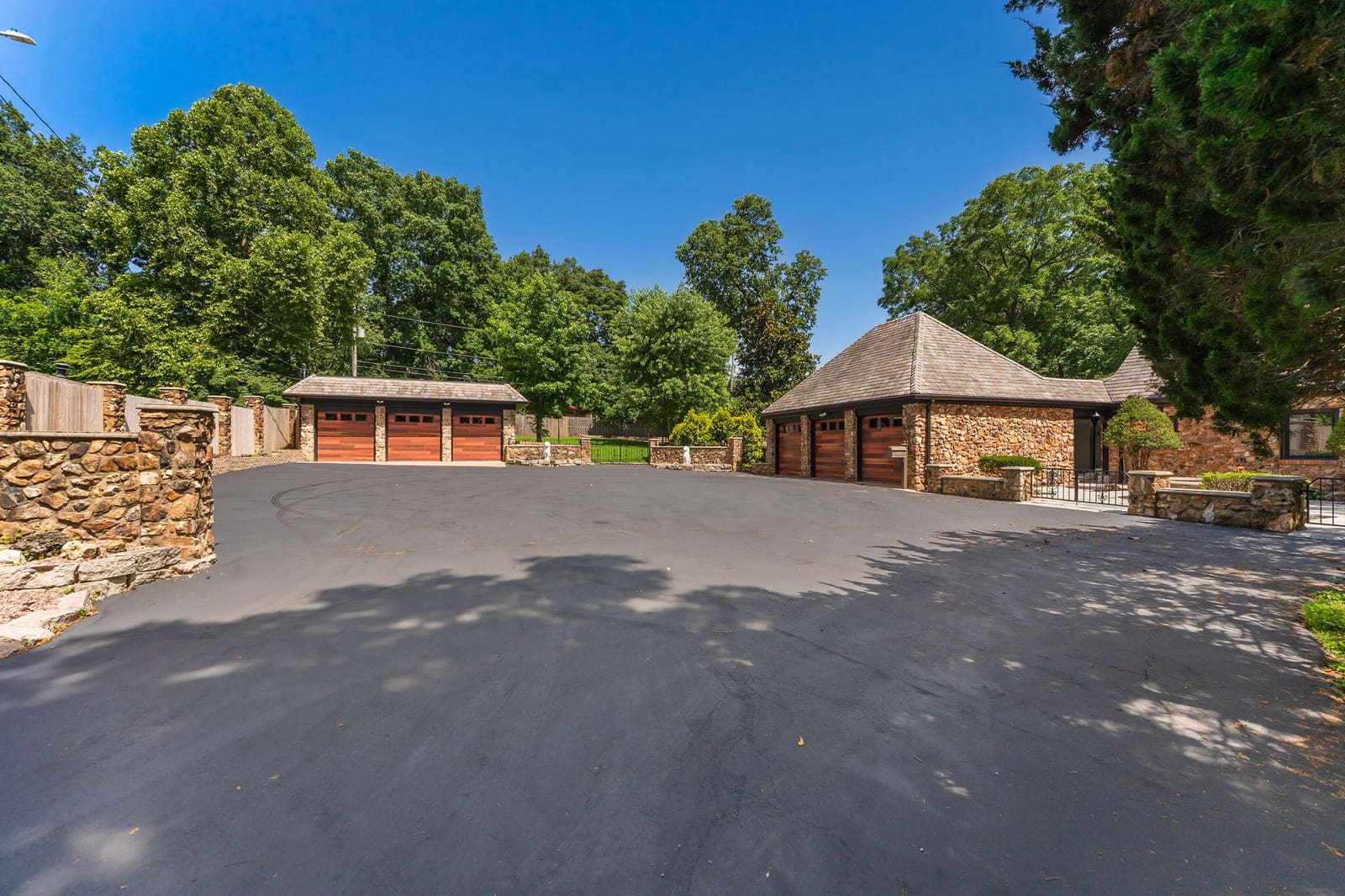 2244Edgewater-75 at 2244 S Edgewater Drive, Springfield, MO 65804