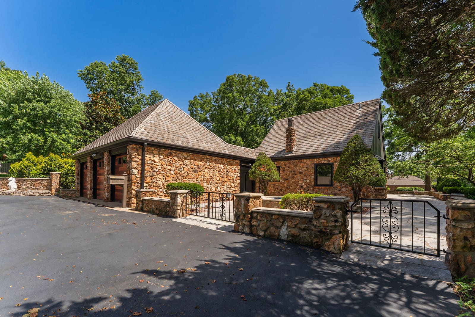 2244Edgewater-76 at 2244 S Edgewater Drive, Springfield, MO 65804