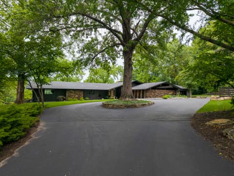 Front of 2971 E Southern Hills Boulevard, Springfield, MO 65804