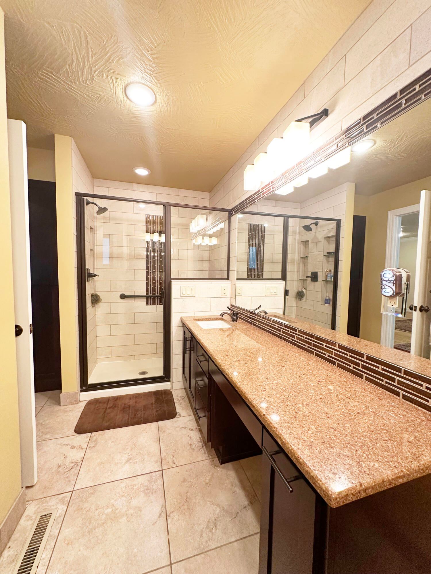 IMG_7498-a at 2550 E Sparkleberry Lane, Springfield, MO 65804