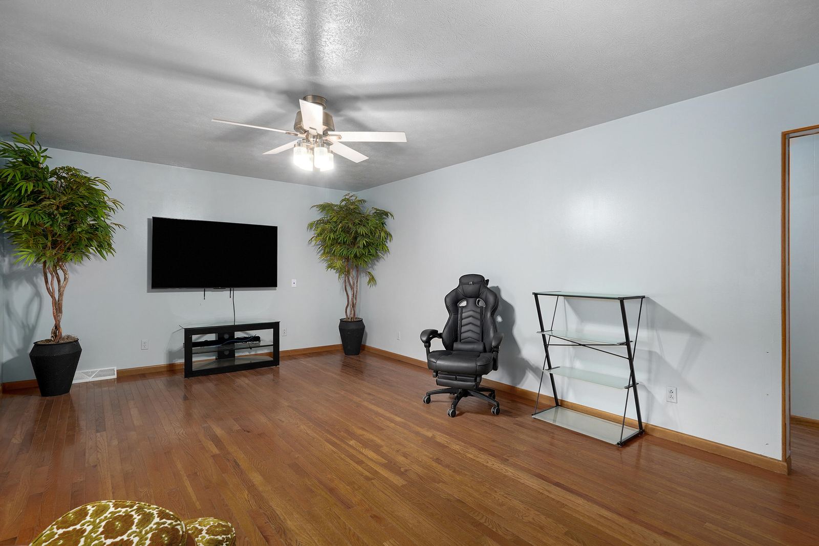 1963 S Westwood Ave-5 at 1963 S Westwood Avenue, Springfield, MO 65807