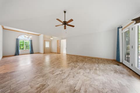16-web-or-mls-living room 4 at 5632 S Newton Avenue, Springfield, MO 65810