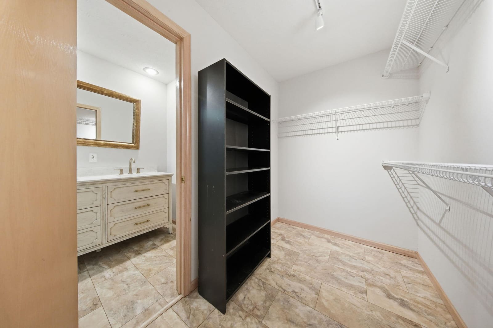 27-web-or-mls-master closet 1 at 5632 S Newton Avenue, Springfield, MO 65810