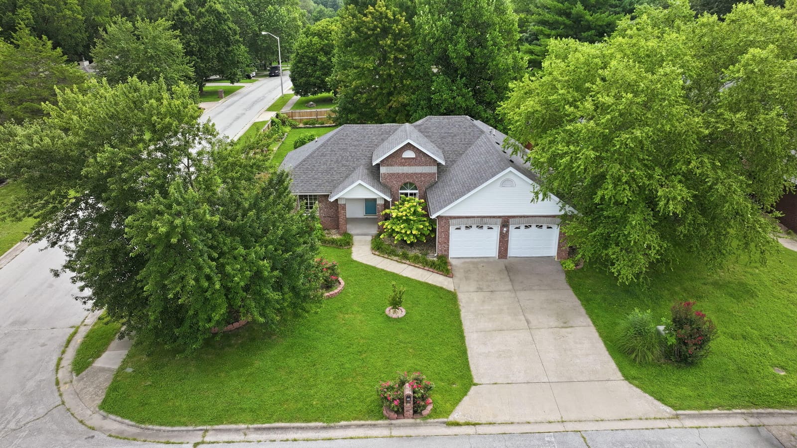 7-web-or-mls-drone front 1 at 5632 S Newton Avenue, Springfield, MO 65810