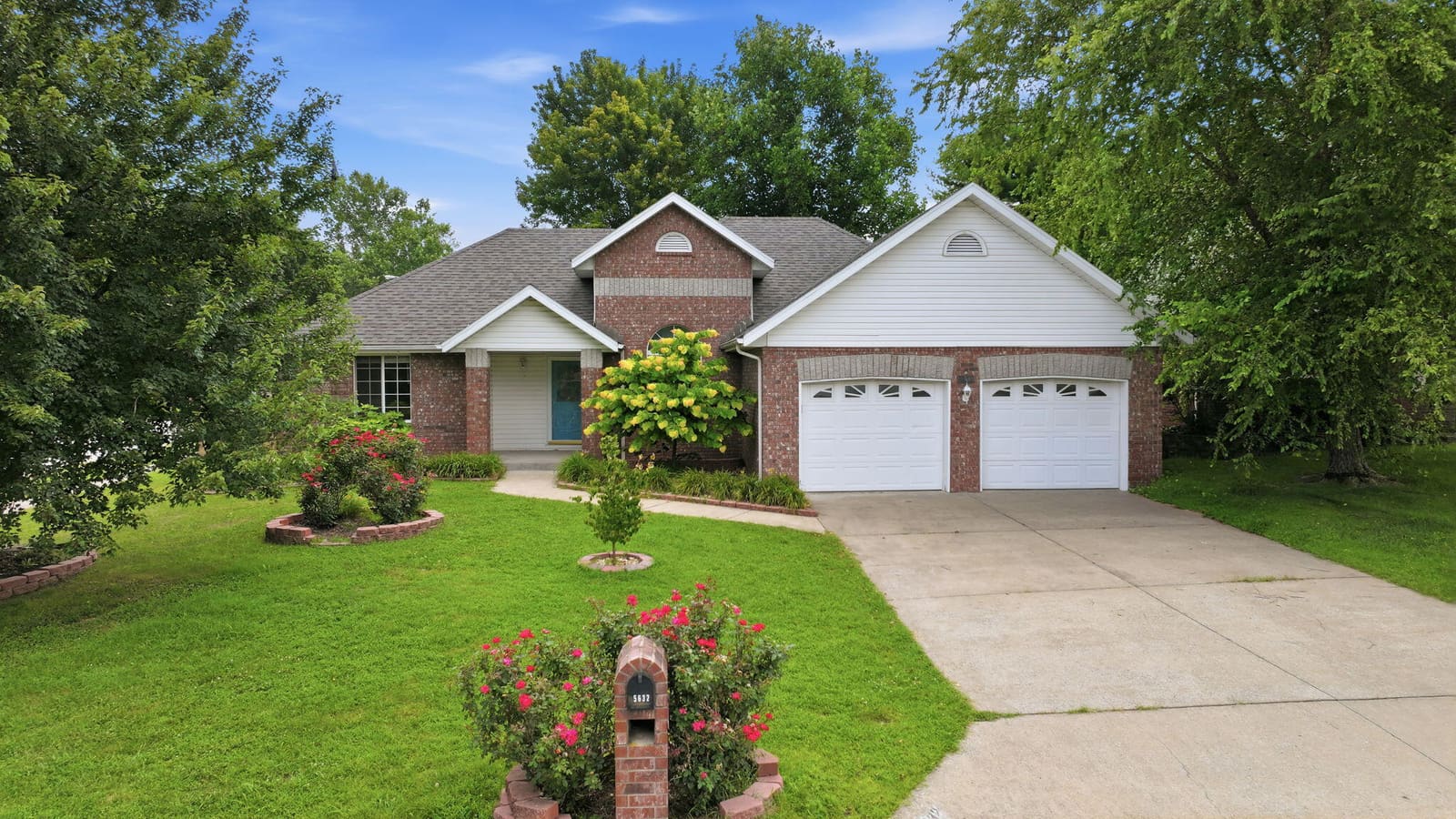 1-web-or-mls-hero (1) at 5632 S Newton Avenue, Springfield, MO 65810