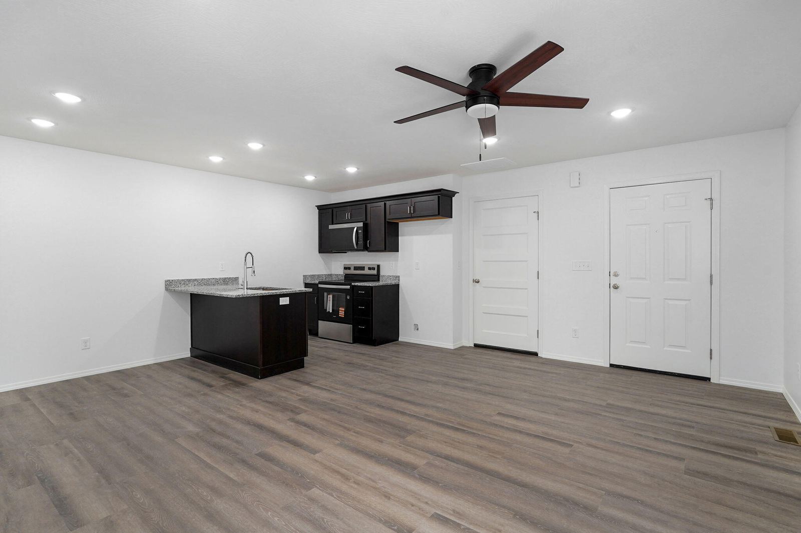 717 N Weaver Ave-2 at 717 N Weaver Avenue, Springfield, MO 65802