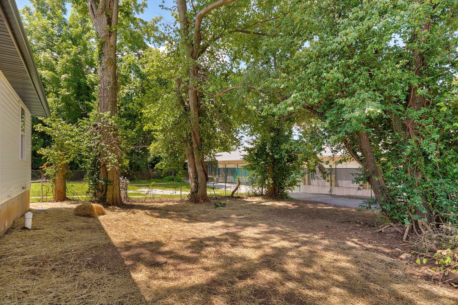 717 N Weaver Ave-19 at 717 N Weaver Avenue, Springfield, MO 65802
