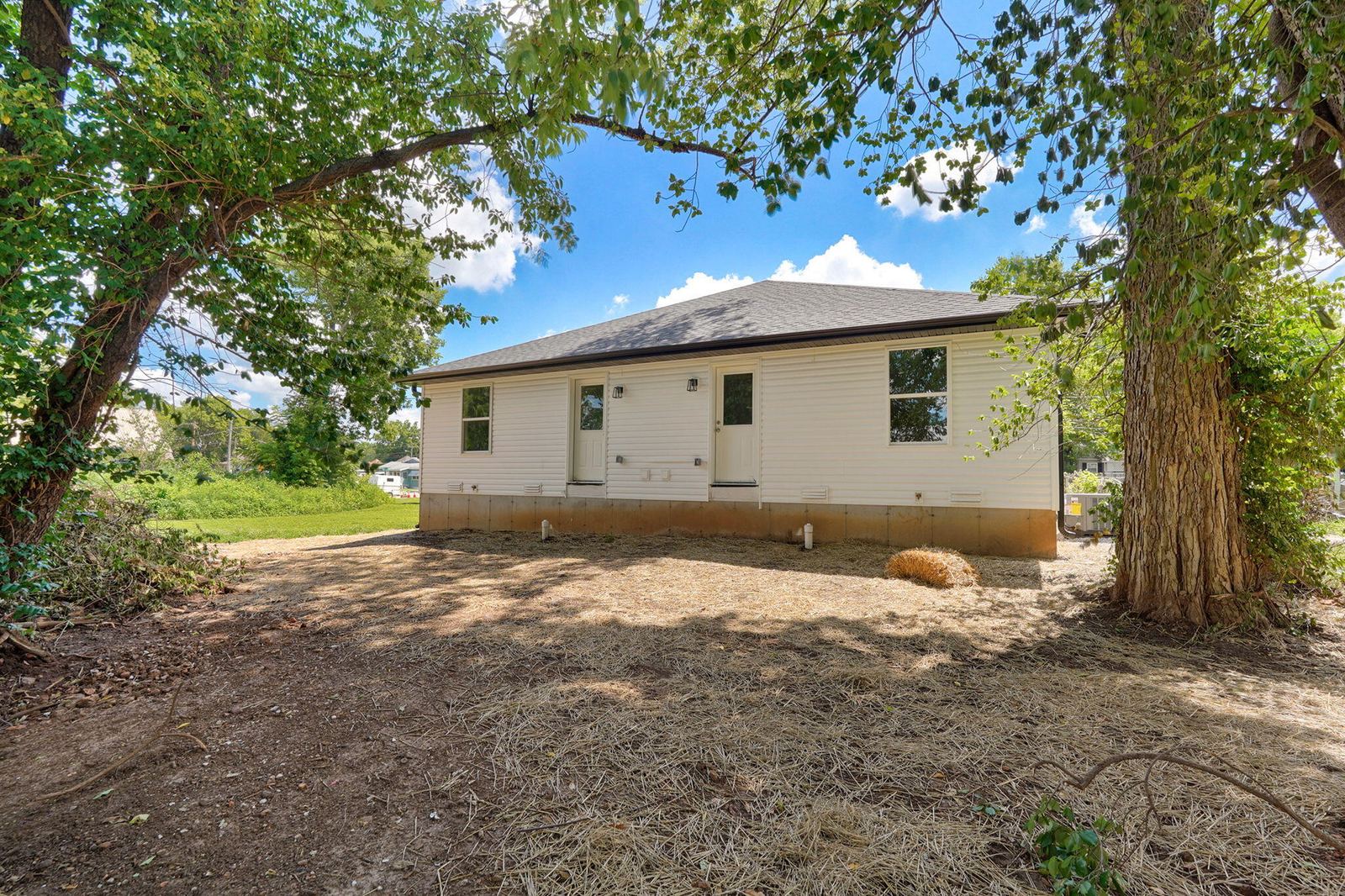 717 N Weaver Ave-16 at 717 N Weaver Avenue, Springfield, MO 65802