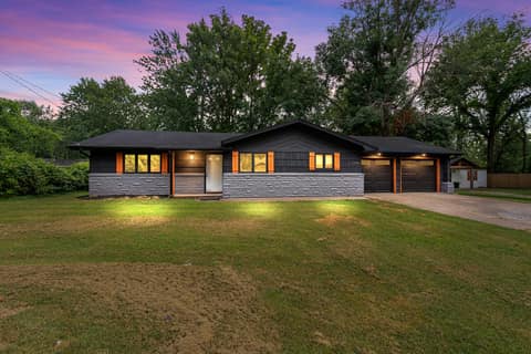 Front of 1538 E Lindberg Street, Springfield, MO 65804