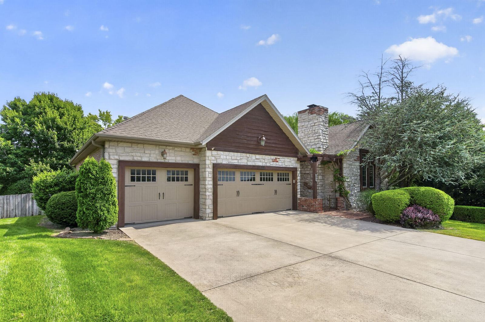 3-web-or-mls-_DSC6659 at 5079 E Farm Road 122, Springfield, MO 65802