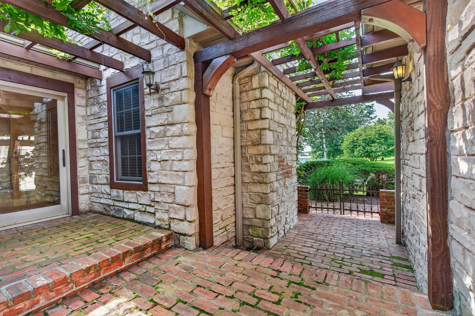 9-web-or-mls-_DSC6630 at 5079 E Farm Road 122, Springfield, MO 65802