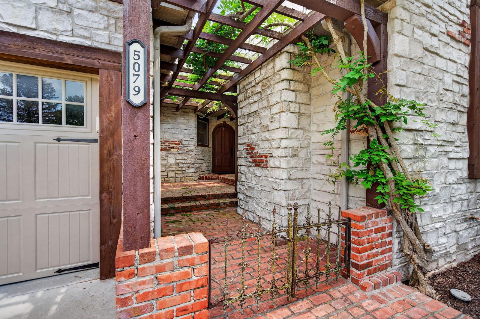 5-web-or-mls-_DSC6645 at 5079 E Farm Road 122, Springfield, MO 65802