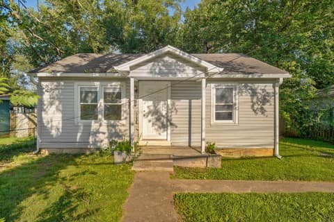 Front of 511 N Warren Avenue, Springfield, MO 65802