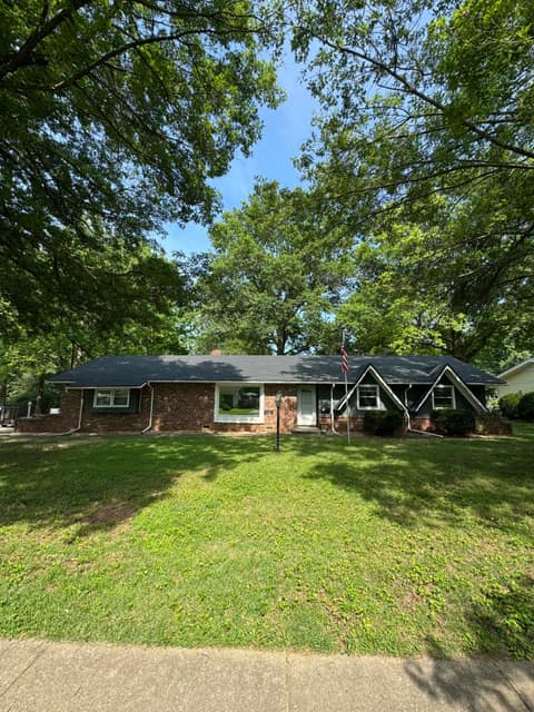 Front of 3510 S Broadway Avenue, Springfield, MO 65807