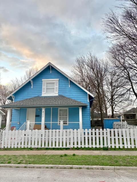 Front of 411 W Page Street, Springfield, MO 65806