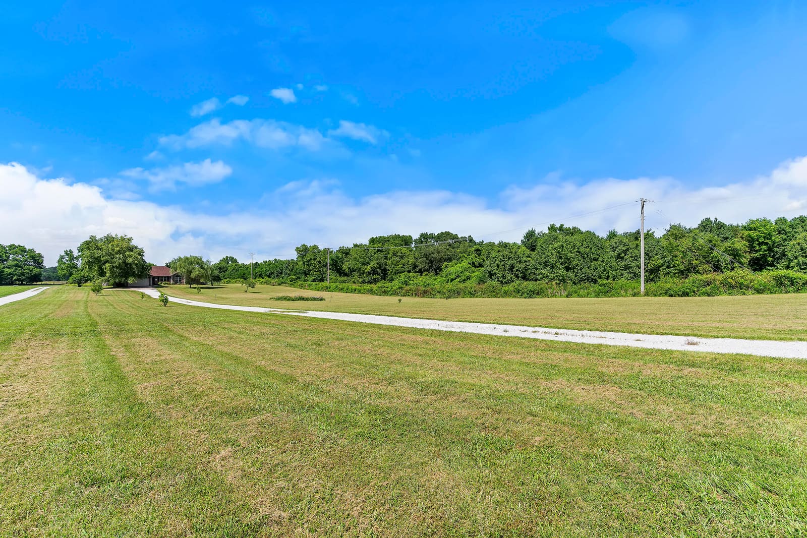 7103 W Farm Road 94-2 at 7103 W Farm Road 94, Springfield, MO 65803