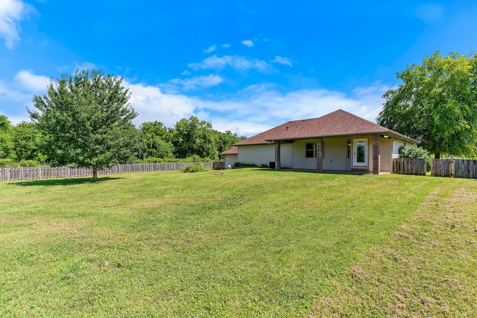 7103 W Farm Road 94-52 at 7103 W Farm Road 94, Springfield, MO 65803