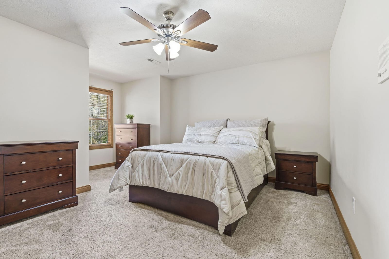 38-web-or-mls-DSC05939 at 2411 W Dearborn Street, Springfield, MO 65807
